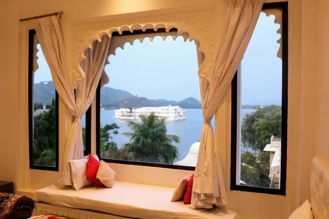 Barchola Boutique Lake View Luxury Villaウダイプル 0*, ウダイプル インド